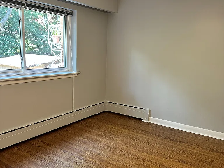 34 Rosewell Ave #1 — Photo 10