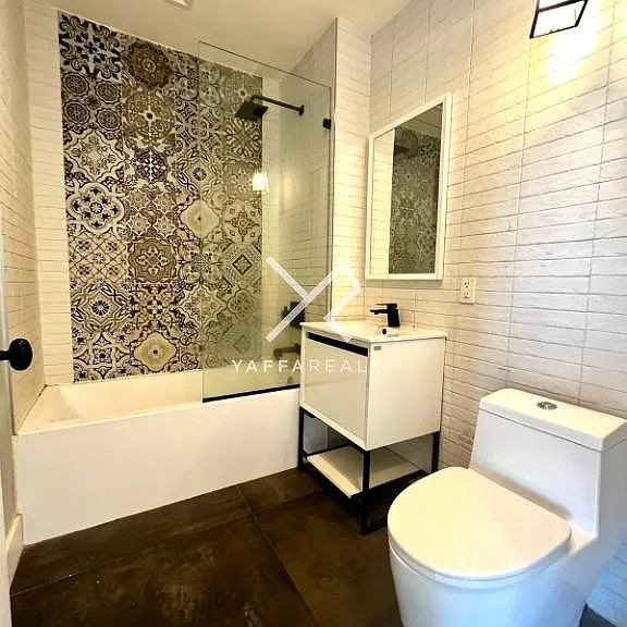 806 Saint Johns Pl #5A — Photo 7
