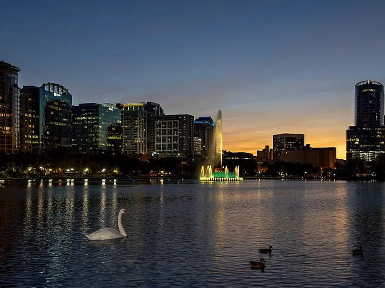 Camden Lake Eola — Photo 42