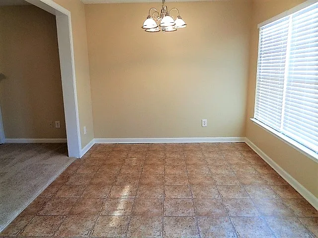 3 bed, 2.5 bath, 1656 sqft, $2,215 — Photo 4
