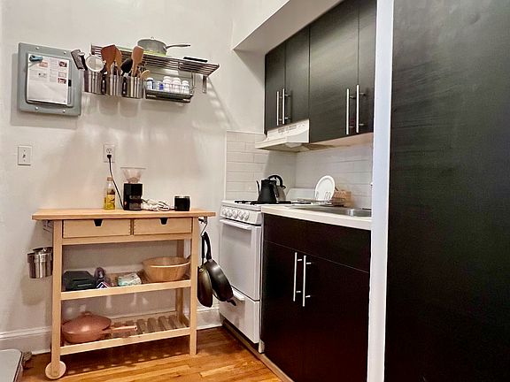 4th image of 491 Amsterdam Ave APT 3C