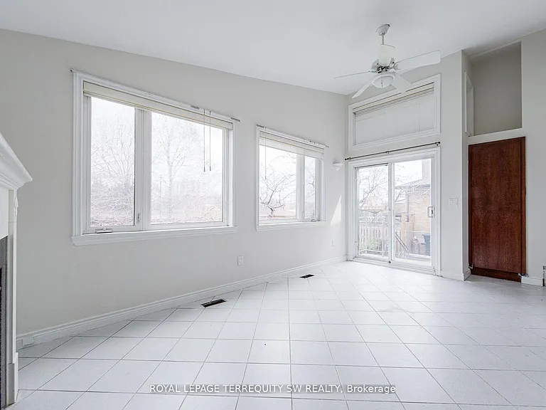 35 Euphrasia Dr — Photo 22