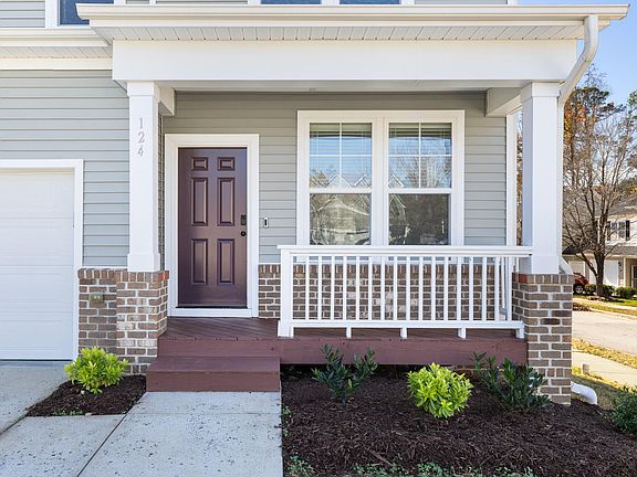 3rd image of 124 Occidental Dr