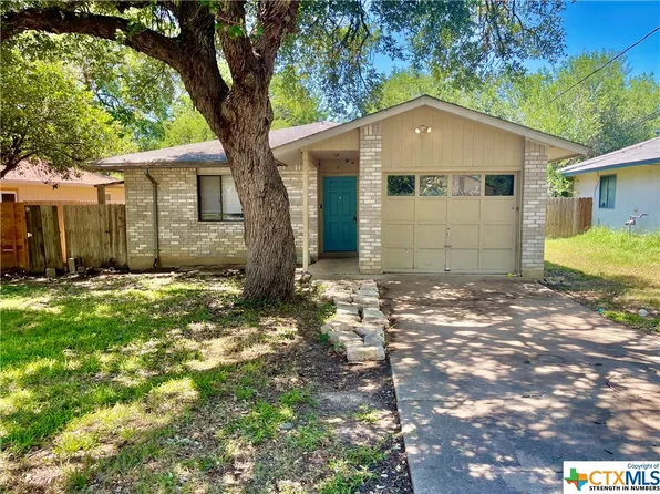 2012 Nevada St, San Marcos, TX 78666