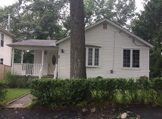 46 Tufts Trl, Hopatcong, NJ 07843