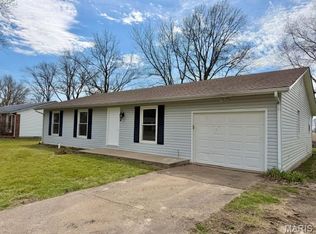 1063 Ravenwood Dr, Montgomery City, MO