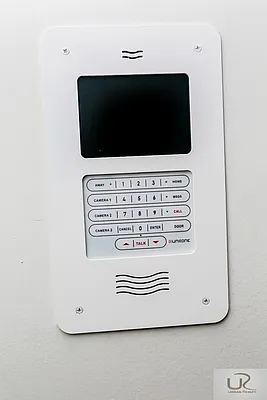 Rented by Urban Realty NYC | media 72