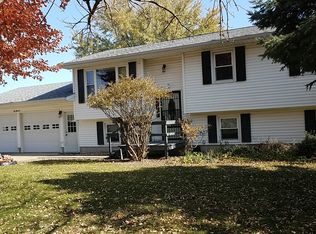 400 S Stockdale Ln, Abingdon, IL 61410