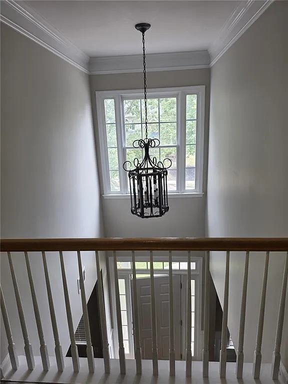 4 bed, 2.5 bath, 2517 sqft, $2,450 — Photo 3
