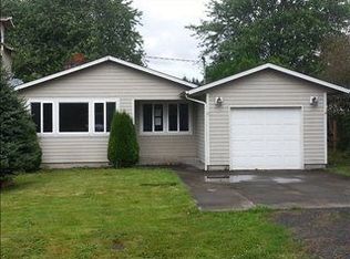 3076 Oak St, Longview, WA 98632