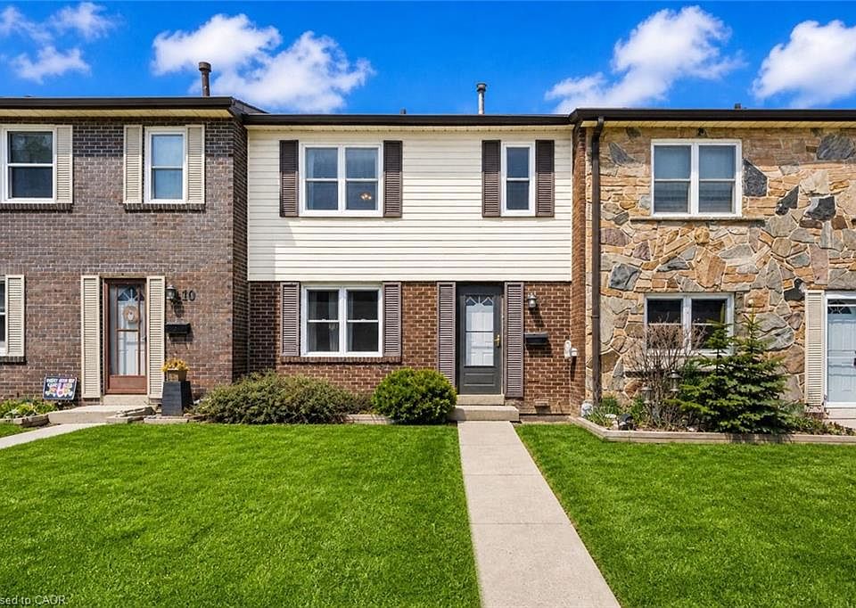 1st image of 2825 Gananoque Dr #11