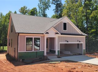 155 Palmer Ln, Westminster, SC 29693