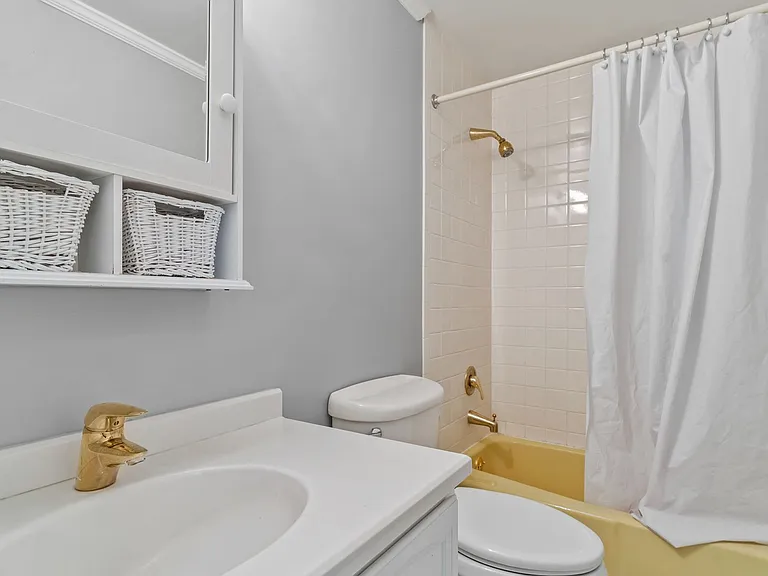 104 Erin Ct — Photo 21