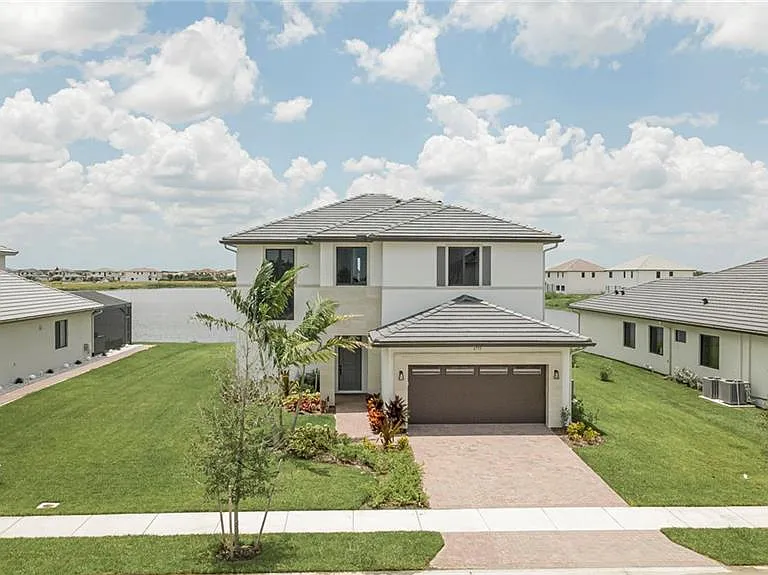 4775 Quercia Dr — Photo 37