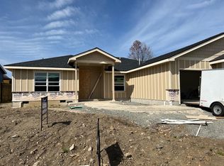 1009 Brandon Way, Phoenix, OR 97535