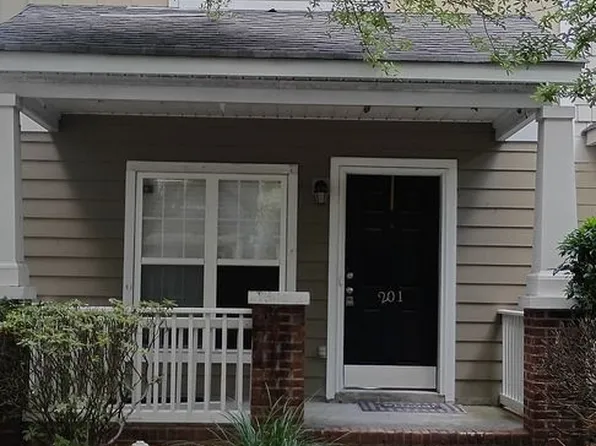 201 Hampton Forest Dr, Columbia, SC 29209