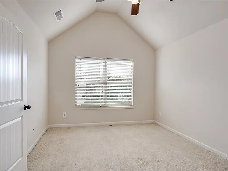542 Oconee Cir — Photo 39