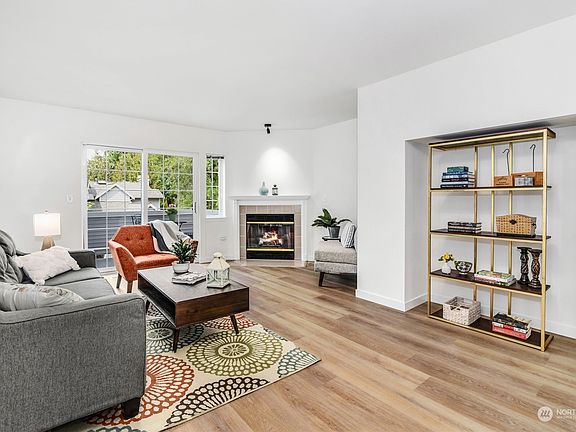 3rd image of 601 12th Avenue NW #B2