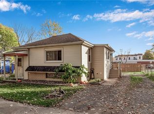 34 Sunnyside St, Lockport, NY 14094