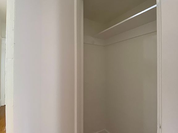 3rd image of 887 Bush St APT 410