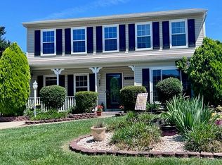 5841 Riverside Dr, Woodbridge, VA 22193