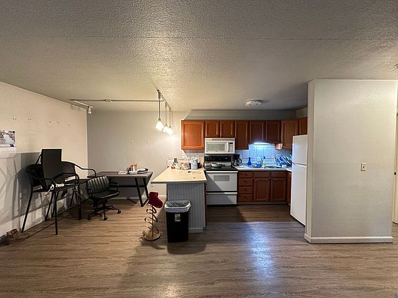 4th image of 228 Woodridge St APT 19