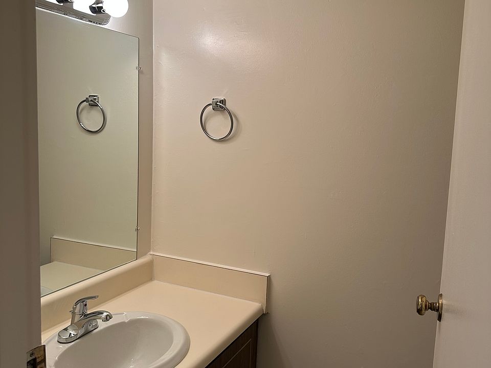 1st image of 5210 E Hickory Woods Ln #E