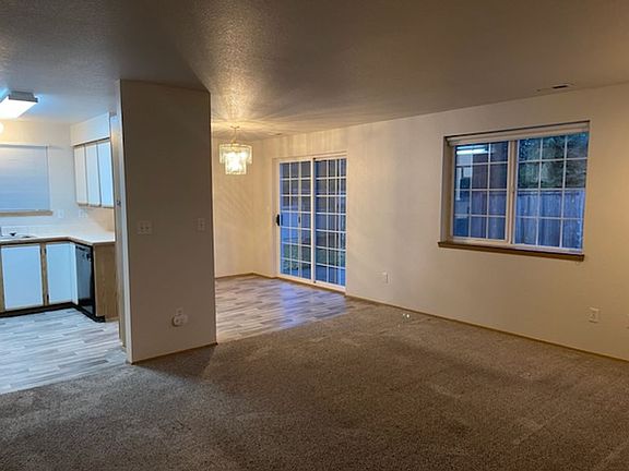 5th image of 19817 Birch Way #A