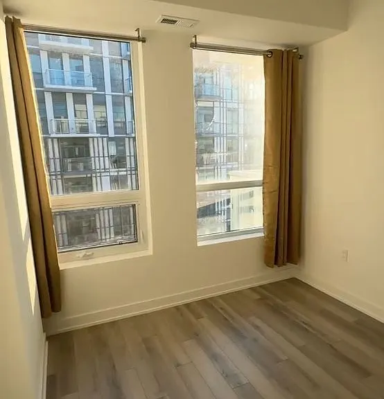 1005 Dundas St E #607 — Photo 7