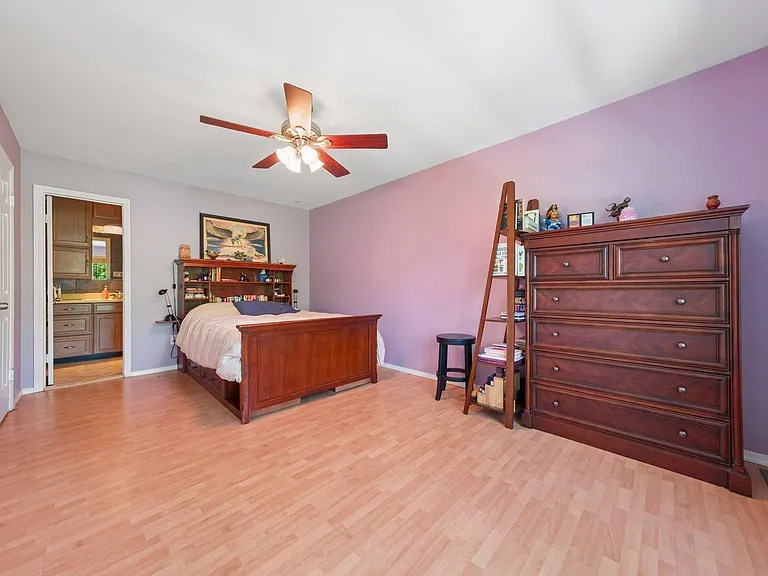 212 Westchester Ct #8 — Photo 12