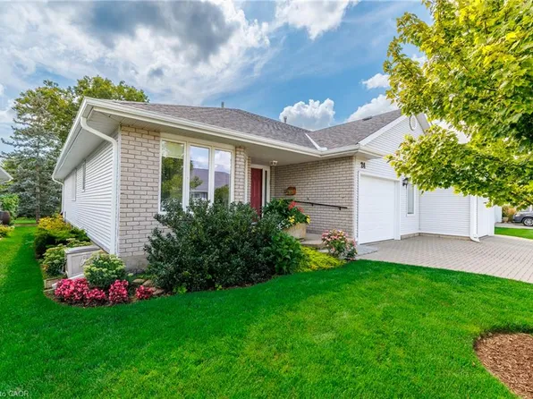 24 Garden Dr #12, West Lincoln, ON L0R 2A0