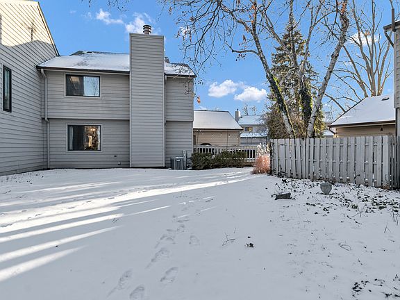 3rd image of 1527 Kirkwood Dr #1527