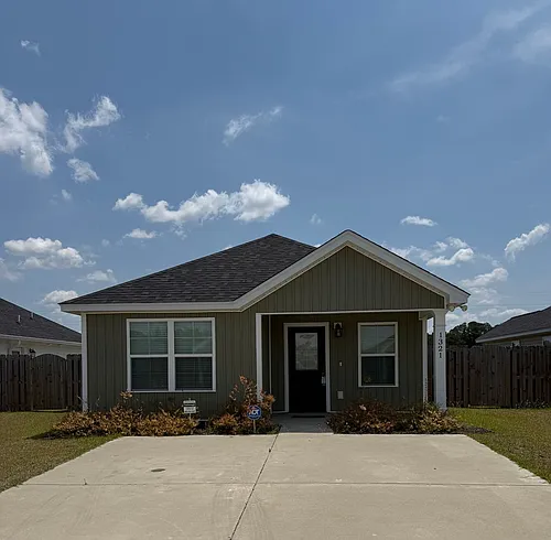 1321 Egrets Point Photo 1