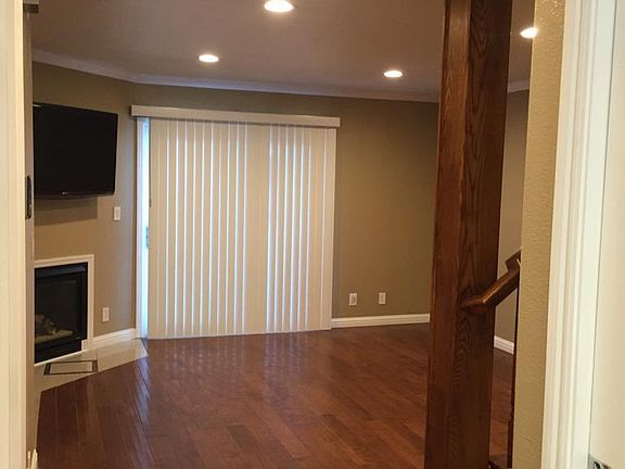 4th image of 3173 Payne Ave