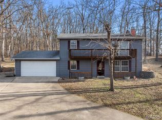 5728 Country Club Rd, Washington, MO 63090