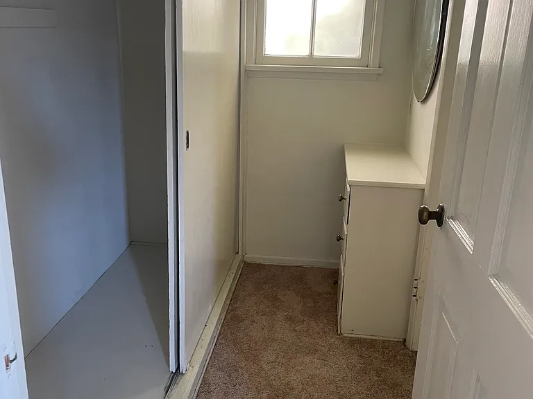 10990 Strathmore Westwood #8 — Photo 5