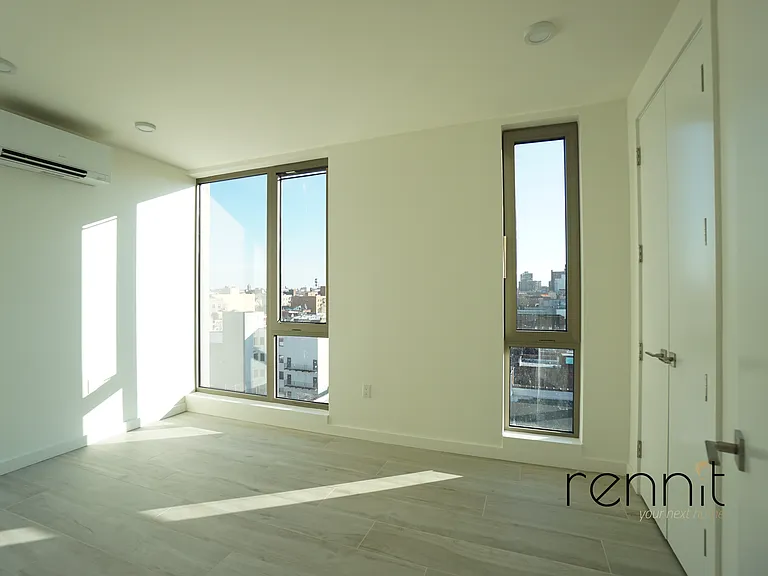 33 Little Nassau St #908 — Photo 4
