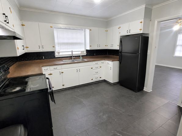 304 N 12th St APT 2, Norfolk, NE
