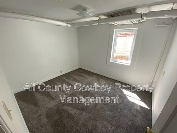 3rd image of 769 N 8th St APT 3