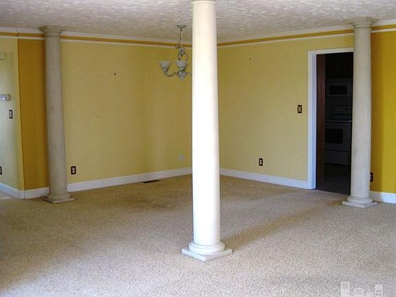 2nd image of 133 S 6th Avenue