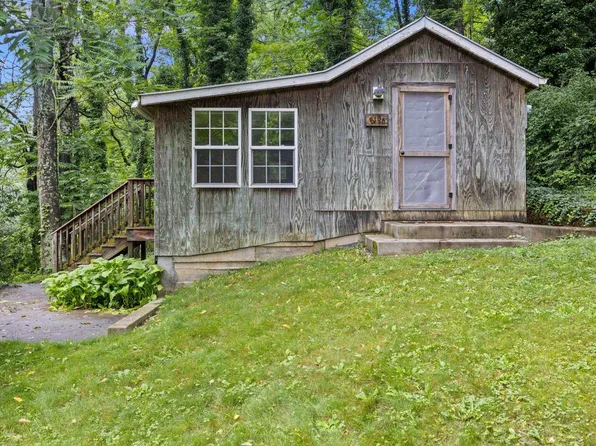 8196 Bowbender Ln, Singers Glen, VA 22850