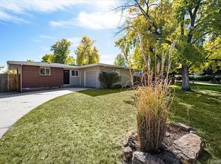 5852 W Chestnut Ave, Littleton, CO 80128