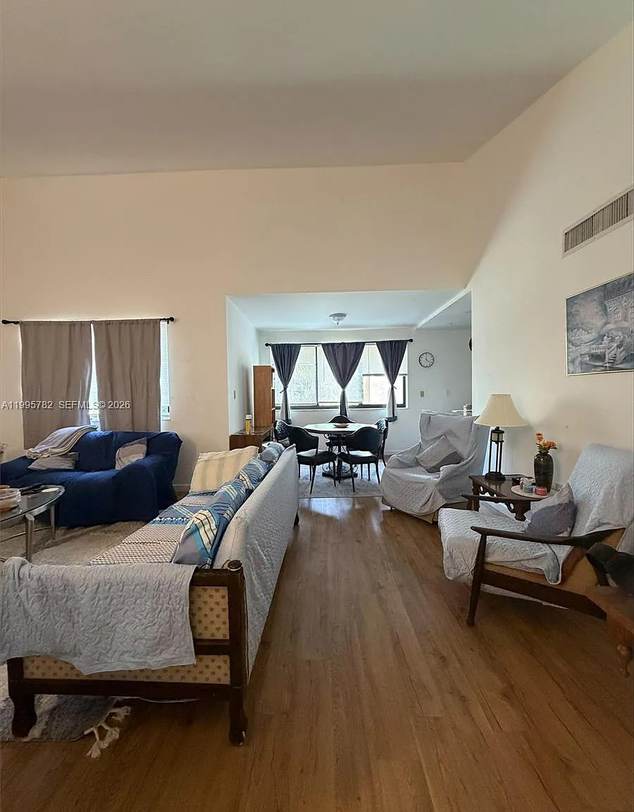 Indian Summer Vilg Condo — Photo 4