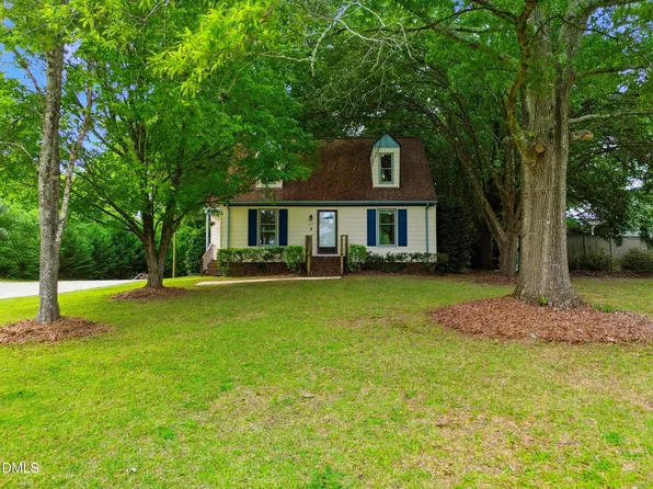 517 Lake Glad Rd, Wendell, NC 27591
