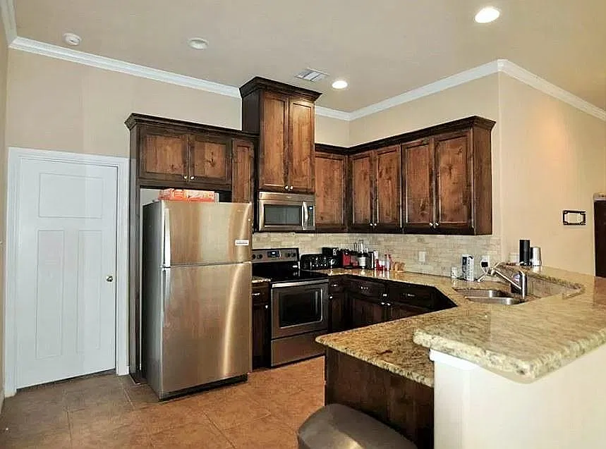 3512 Haverford Rd — Photo 4