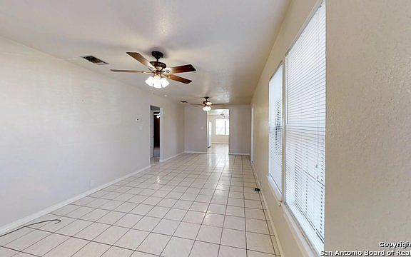 4th image of 306 E Young Ave