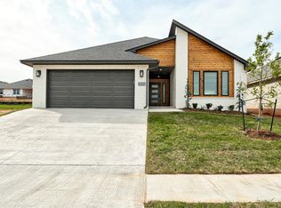 4364 Ranchwood Dr, Edmond, OK 73025
