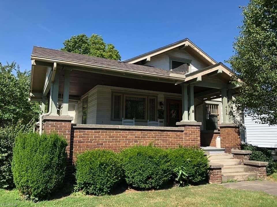 1st image of 423 Elyria Ave