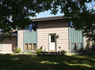 112 Village Ave, Cannon Falls, MN 55009