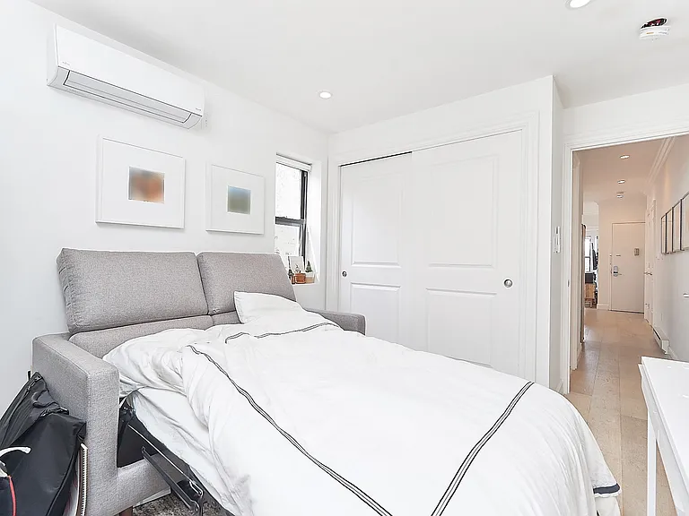 370 Baltic St #2R — Photo 11